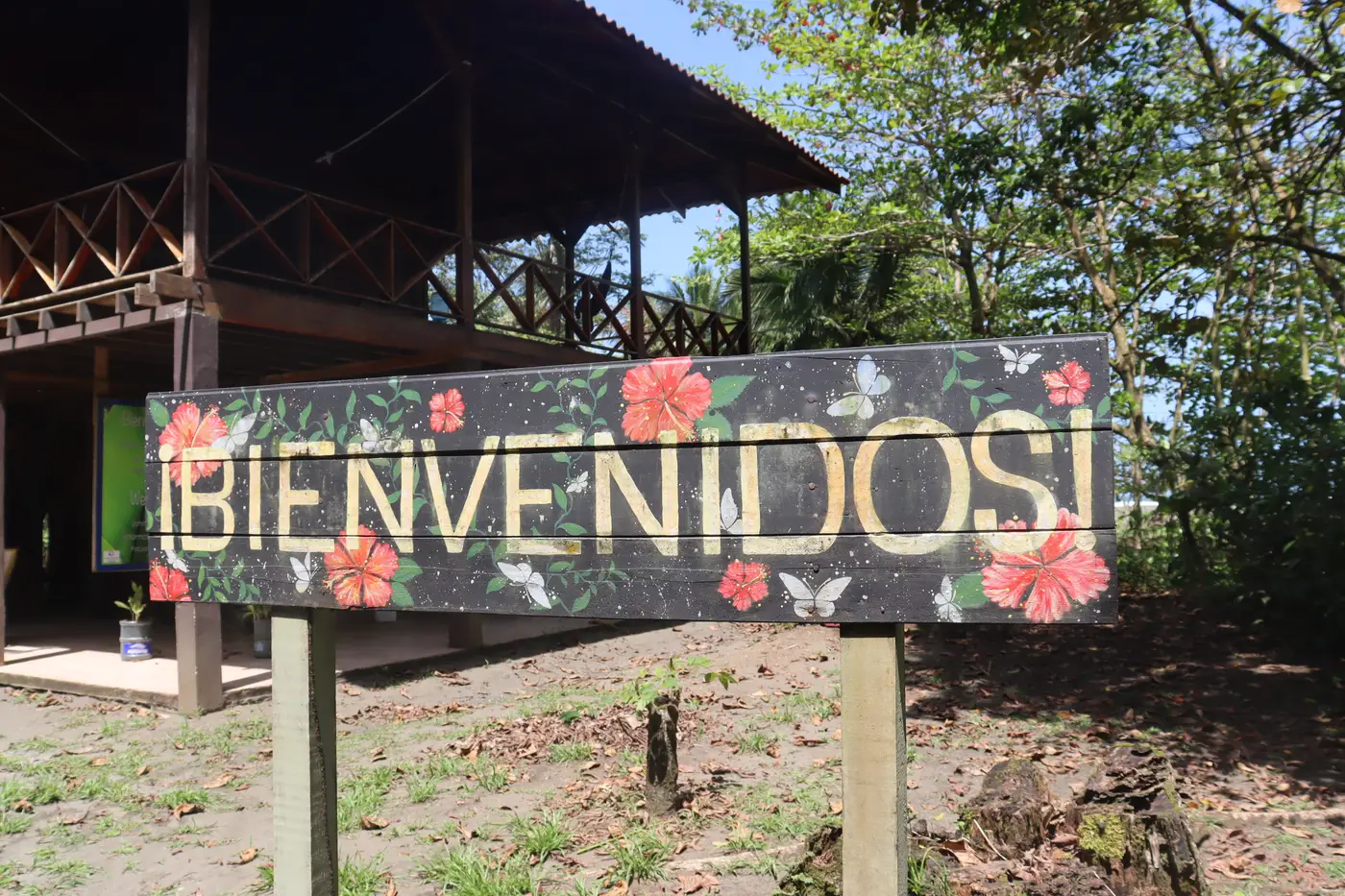 Bienvenidos sign at Greentalist volunteer site in Costa Rica